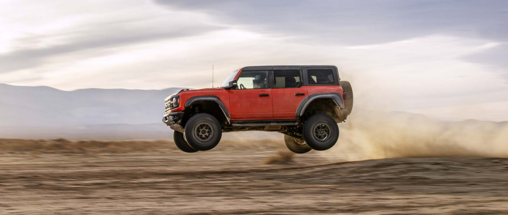 Preview: 2022 Ford Bronco Raptor takes off-road capability to the extreme for $69995