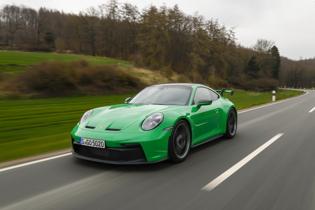 Review: 2022 Porsche 911 GT3 6-speed manual unleashes green hell