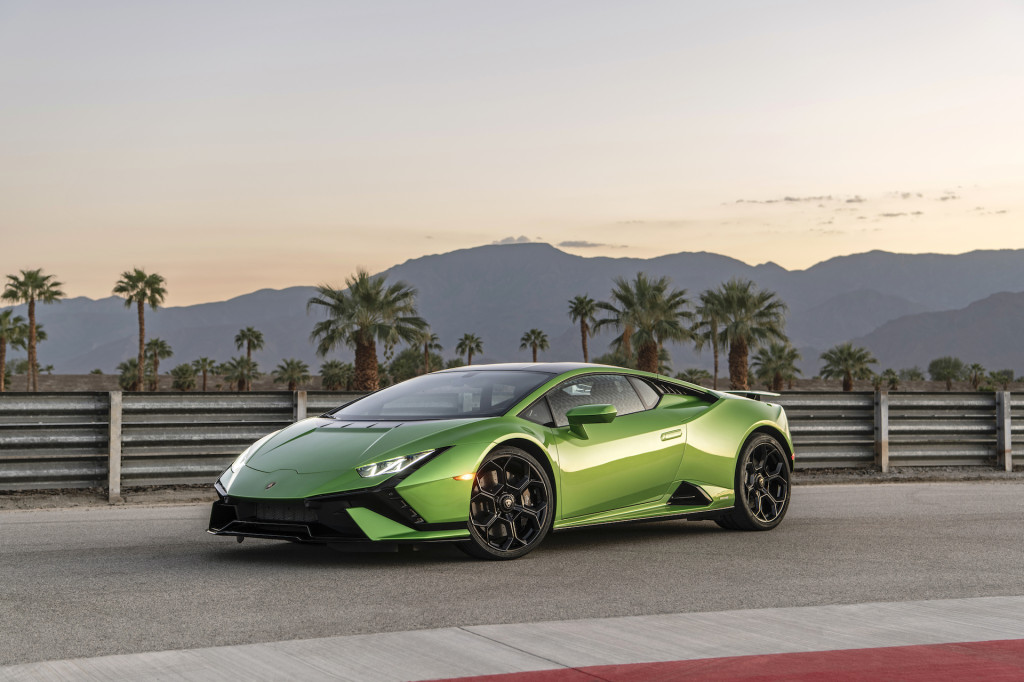 Review: Lamborghini Huracán Tecnica balances track and street