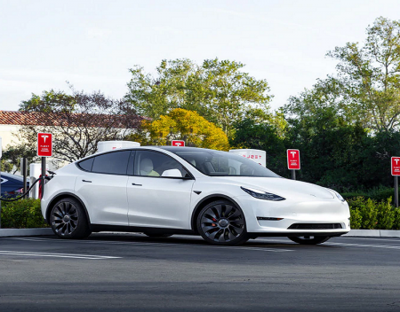 Tesla Aims to Grow Supercharger Network in Germany by 56 Percent in 2022