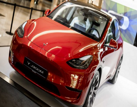 Tesla China adds extra airbag to Model Y