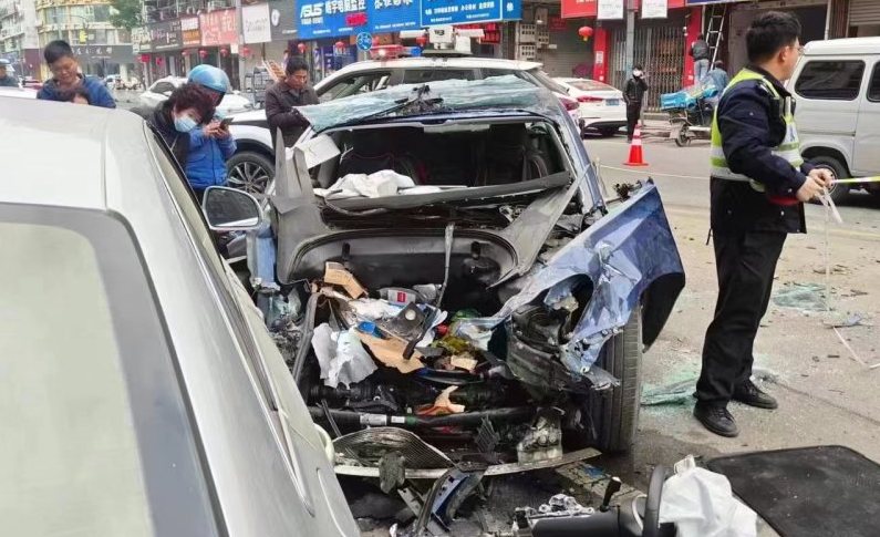 Tesla China pledges full cooperation with investigators after fatal crash