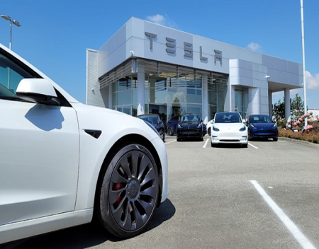 Tesla Drop Delivery Service Introduced In Germany