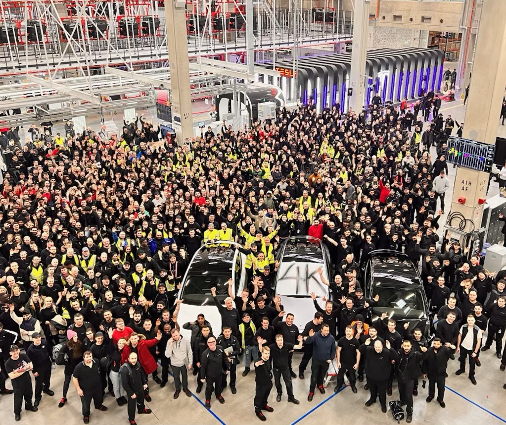 Tesla Giga Berlin builds 4000 Model Ys in one week