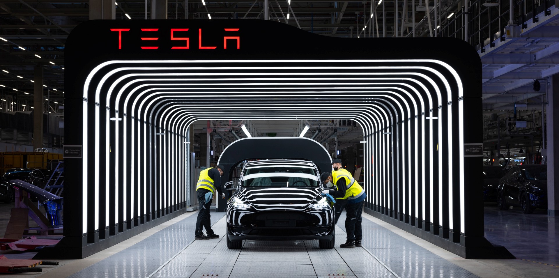 Tesla Giga Berlin working conditions don’t leave enough time for family and recovery