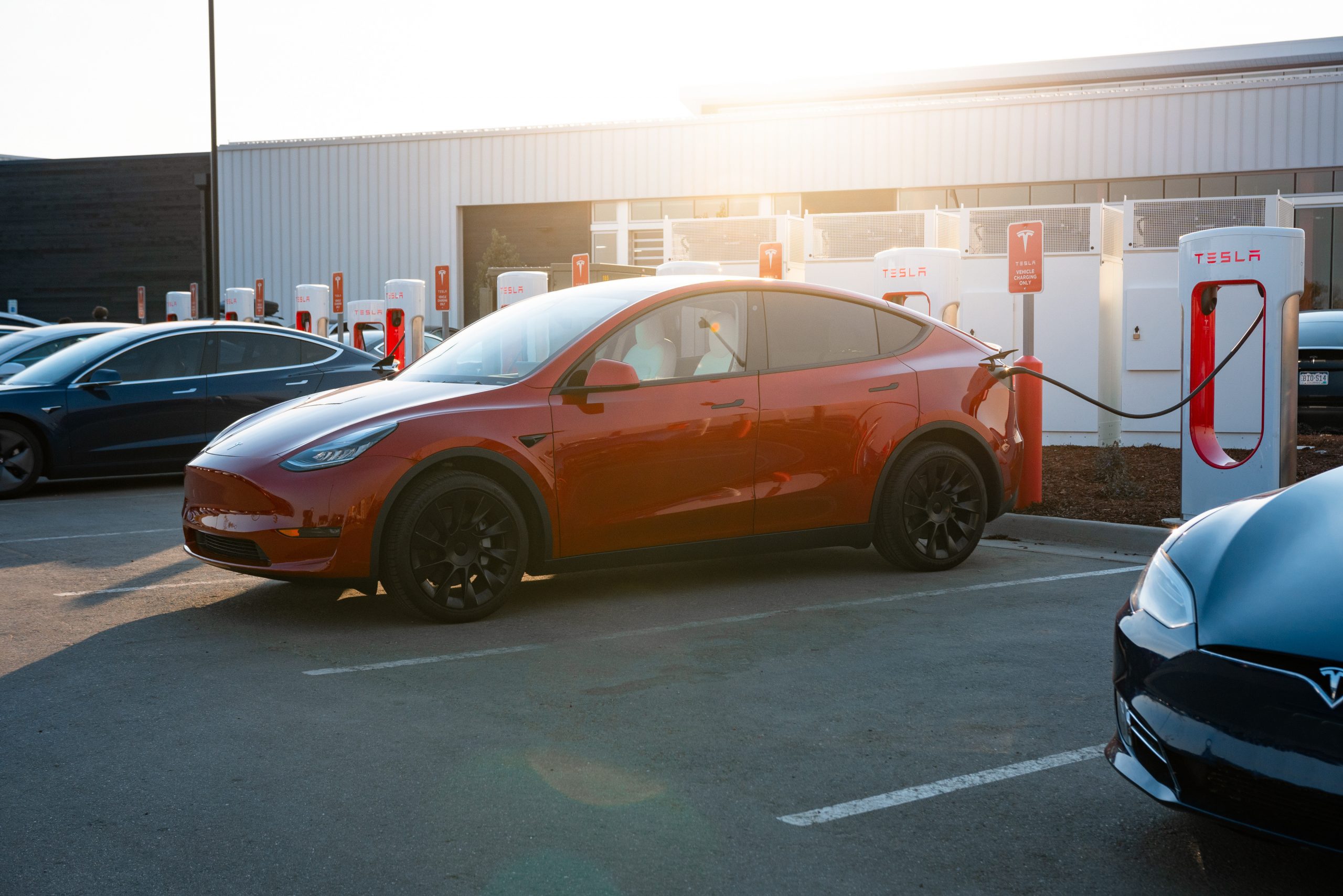 Tesla inks deal with Magnis Energy for three-year graphite deal