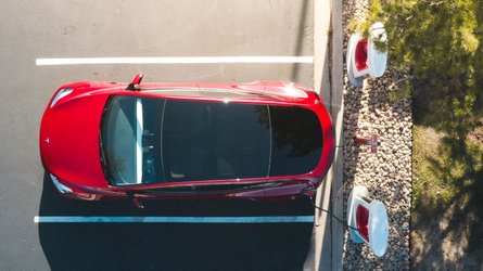 Tesla Installs New V4 Superchargers In Europe With Longer Cables