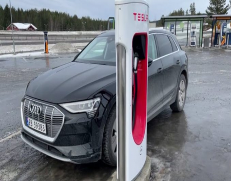 Tesla Supercharger Pilot Expands to Norway