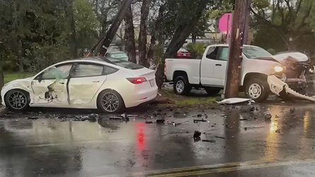 Teslas Built-In Dashcam Crash Footage Proves Pickup Driver Lied
