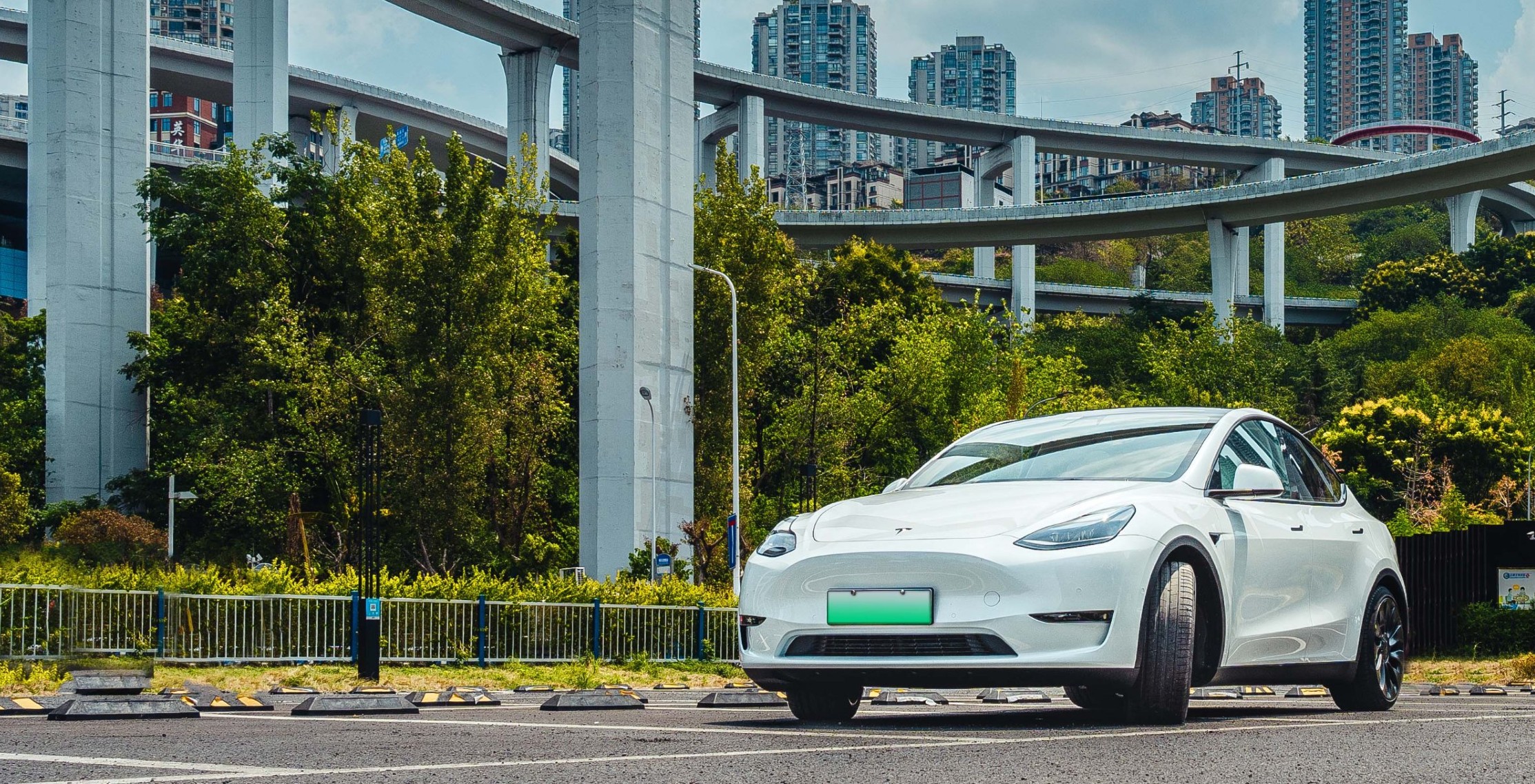 Teslas price war could reshape the Chinese auto industry and some players may not survive