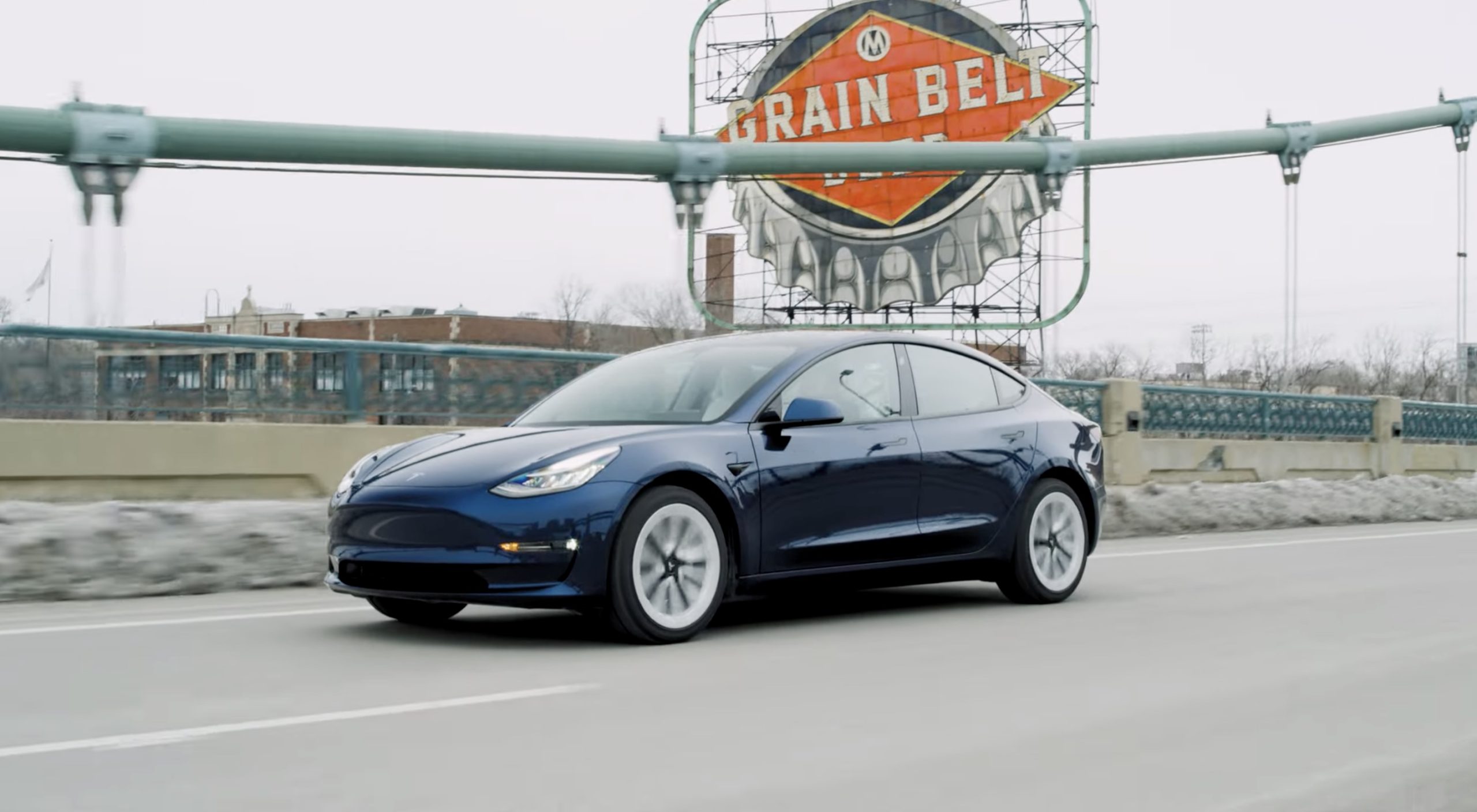 Used Tesla prices remain inflated despite price cut