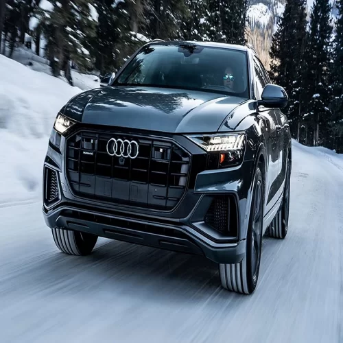 Audi Q8 service professionals