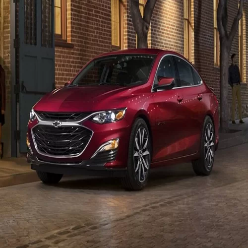 Chevrolet Malibu service professionals