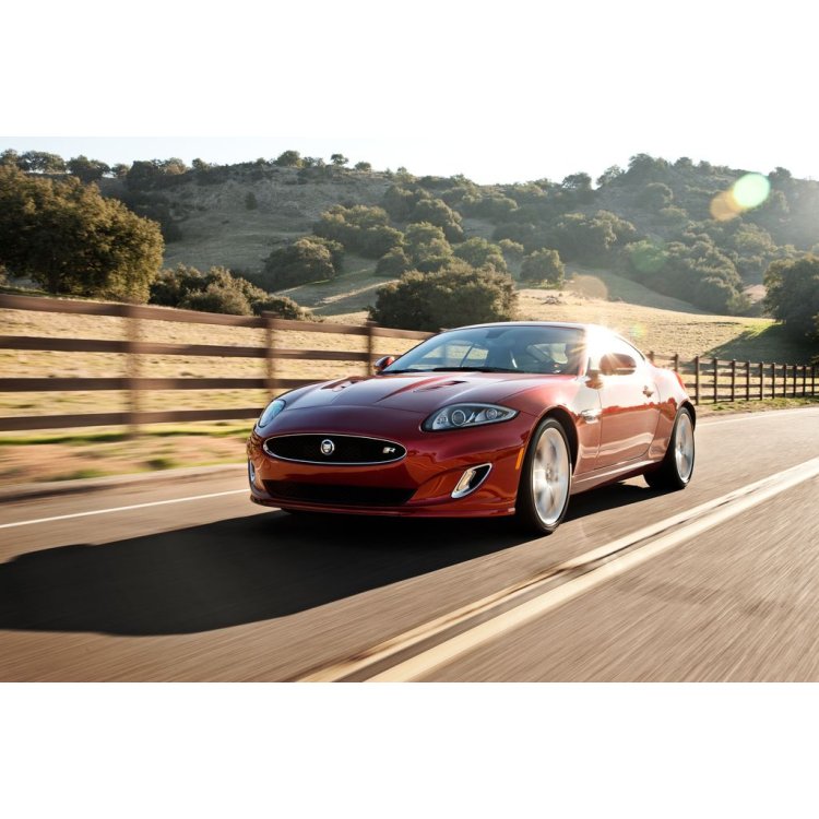 Jaguar XKR service professionals