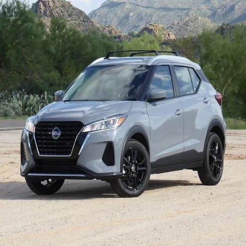Nissan Kicks service professionals