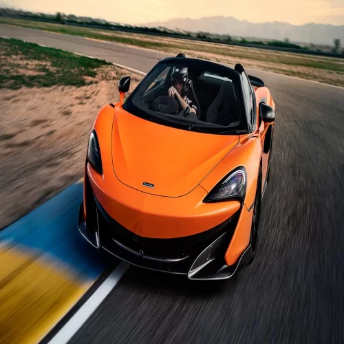 good McLaren 600LT mechanic
