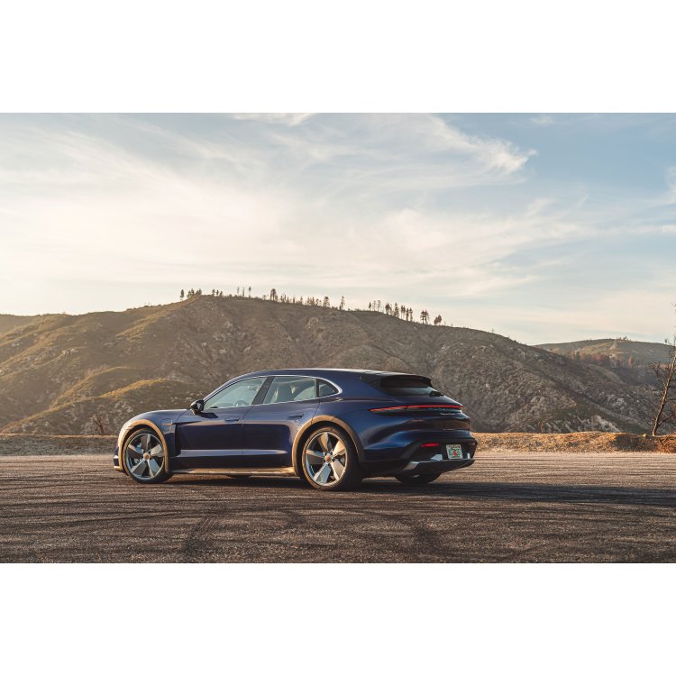 Porsche Automobile Model 2021 Porsche Taycan Cross Turismo